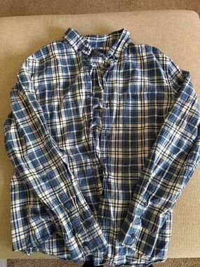 Vineyard Vines Blue and White Plaid Button-Down Shirt